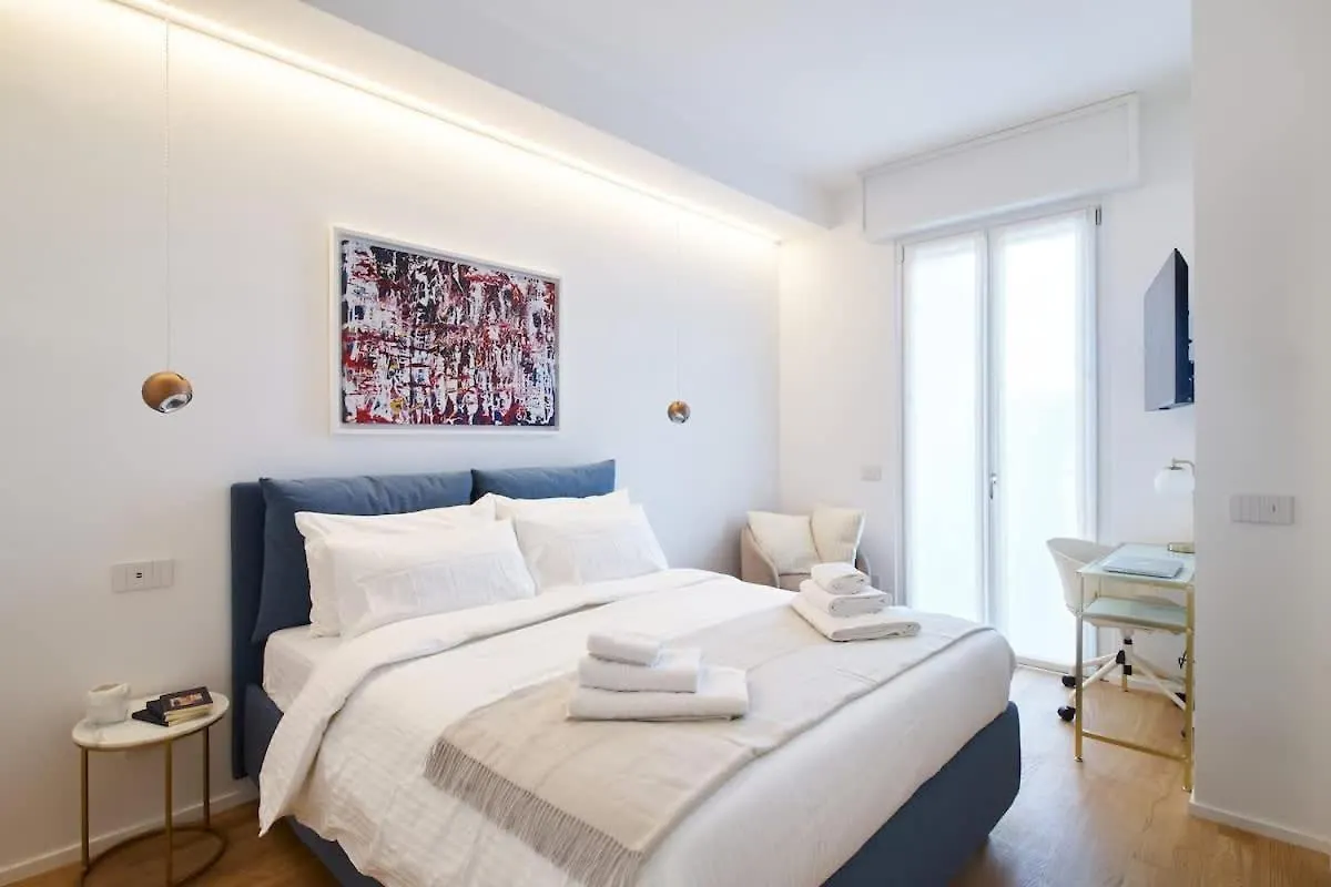 Moonlight Suite - Near Brera And Arco Della Pace Milan Italy